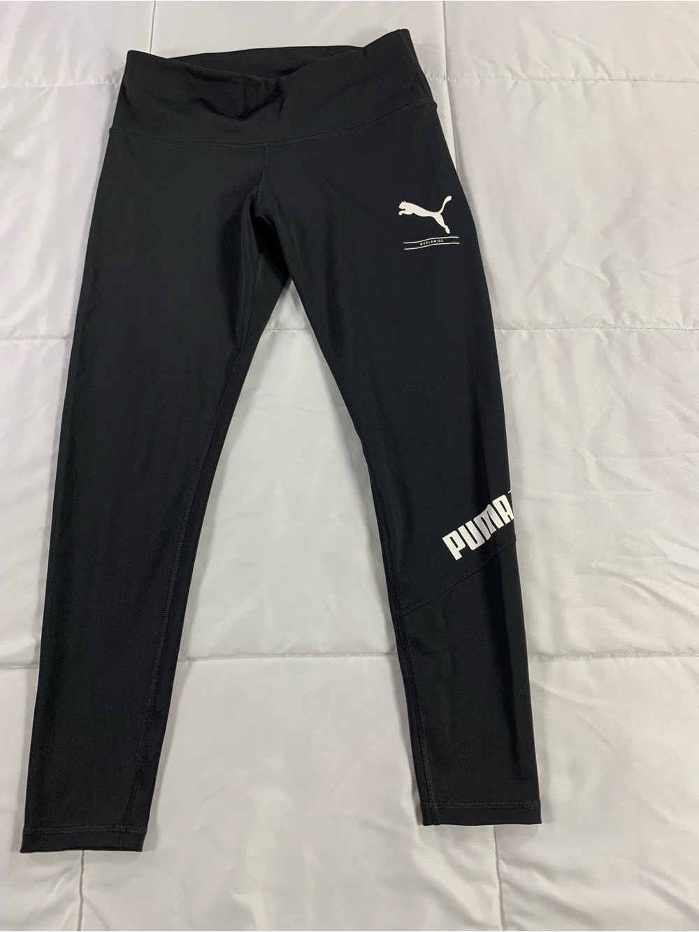 Pre loved PUMA leggings womens size L